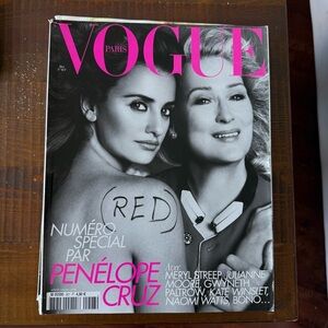Magazine Vogue Paris 907 May 2010